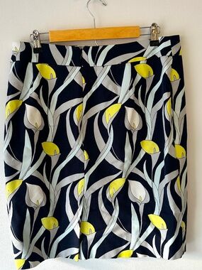 Ann Taylor Factory lined skirt - Size:12